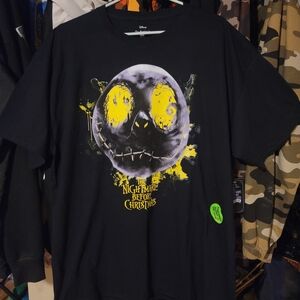 Disney Black and Yellow Nightmare Before Christmas Tee Glow In The Dark NWT